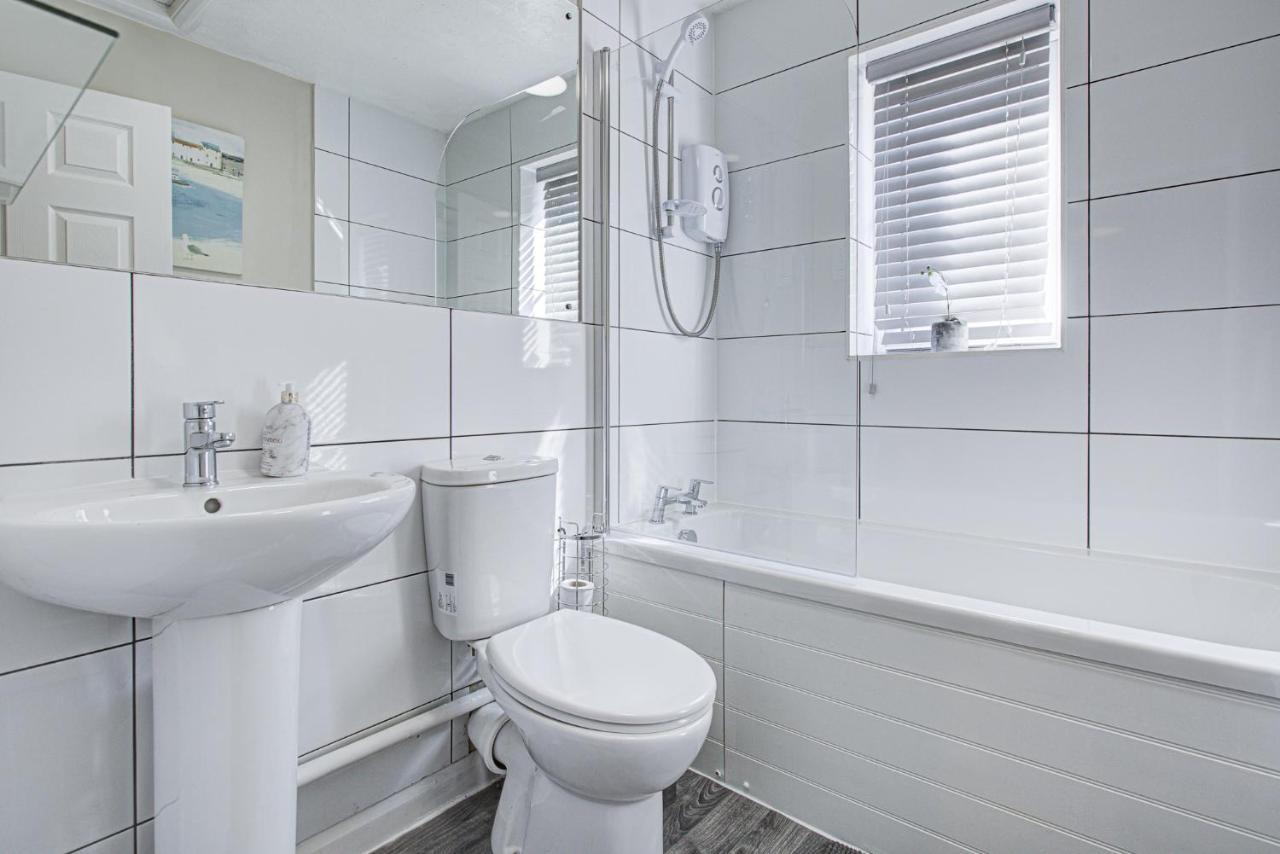 Willa Windsor Burnham Ascot Haven Sleeps 4 Slough Zewnętrze zdjęcie