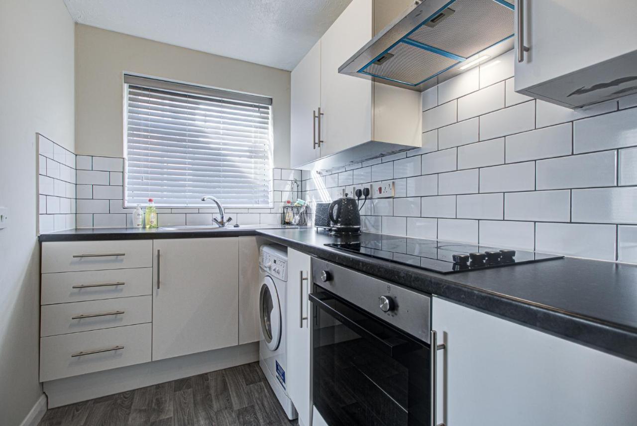 Willa Windsor Burnham Ascot Haven Sleeps 4 Slough Zewnętrze zdjęcie